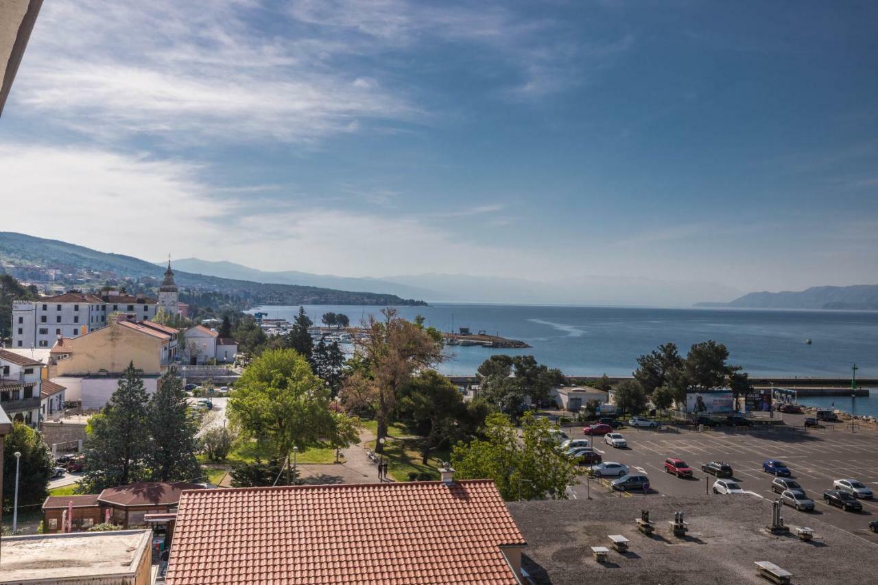 Apartment Center Crikvenica Kültér fotó